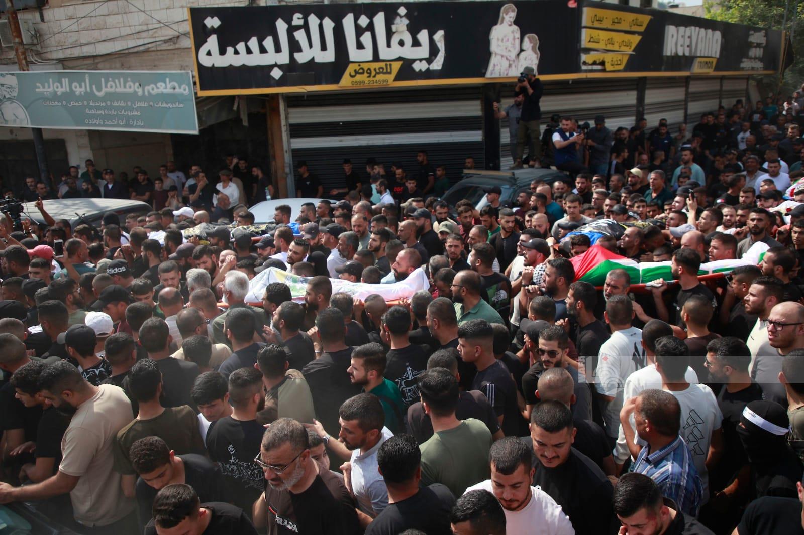 جانب من تشييع جثامين الشهداء في جنين (وفا)